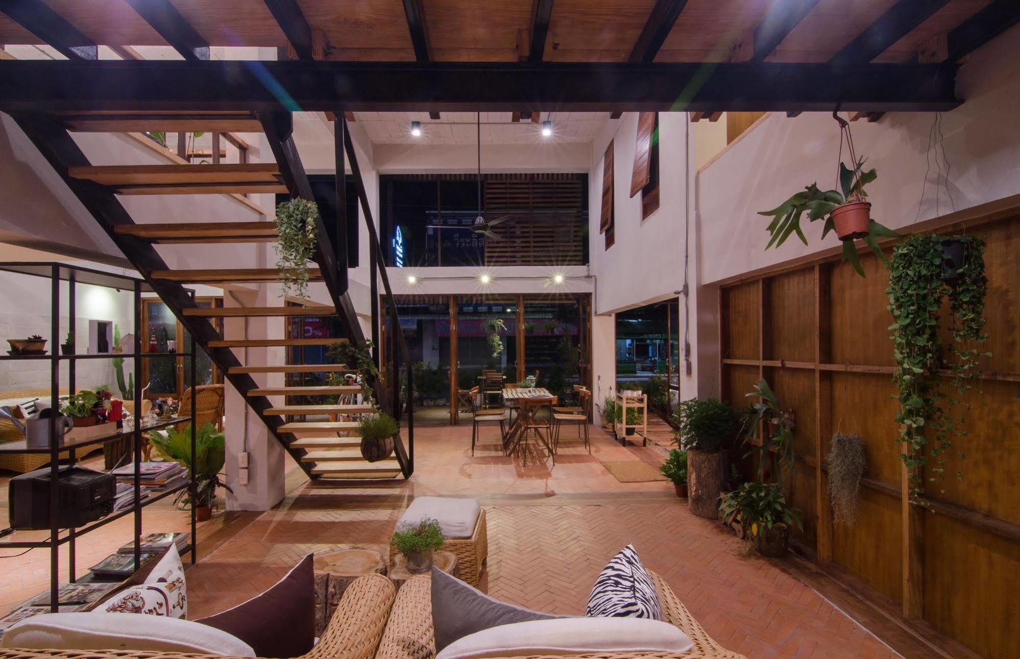 Happynest Hostel Chiang Rai Exterior foto